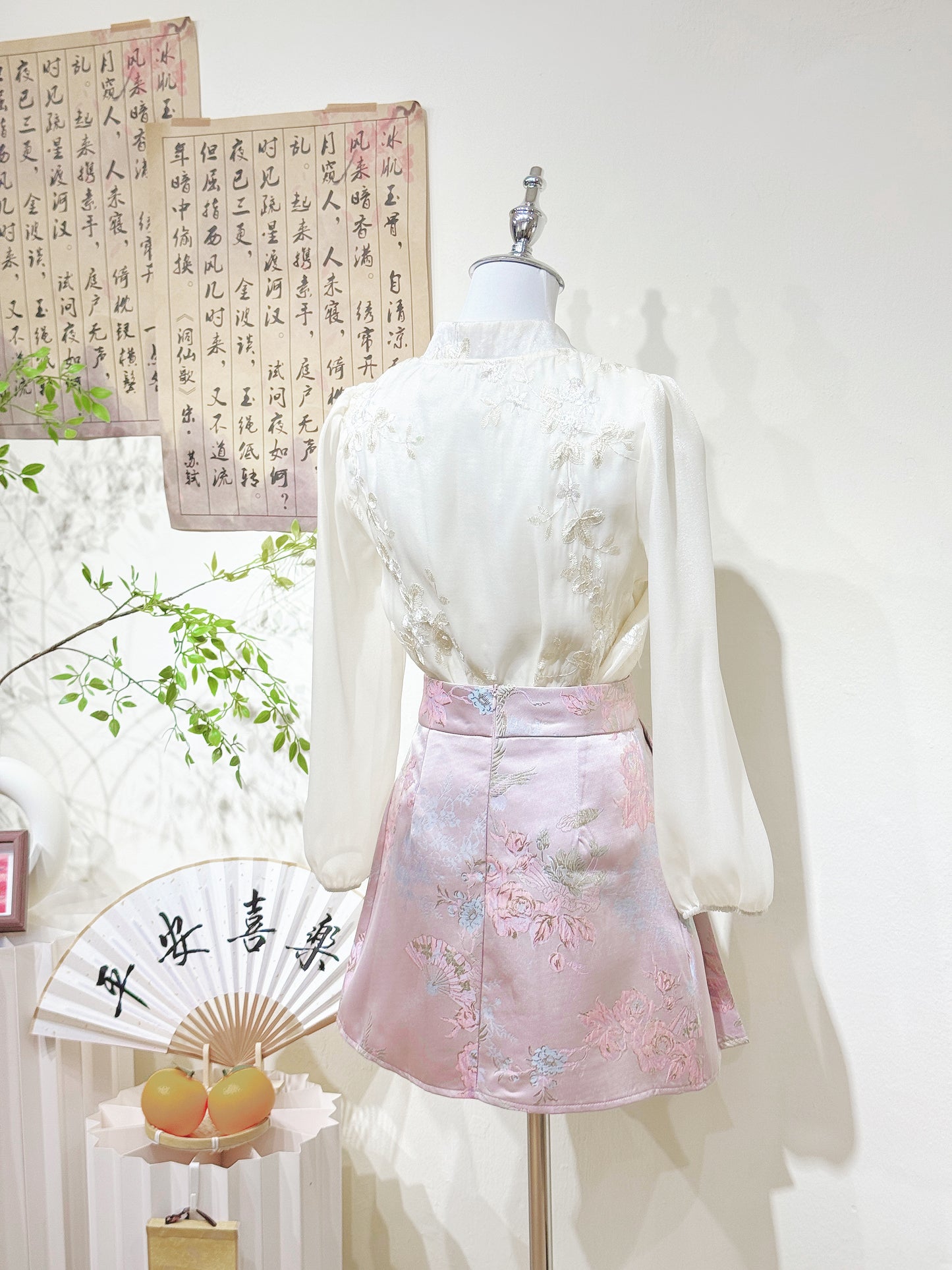 Jacquard Satin Pleated Skort