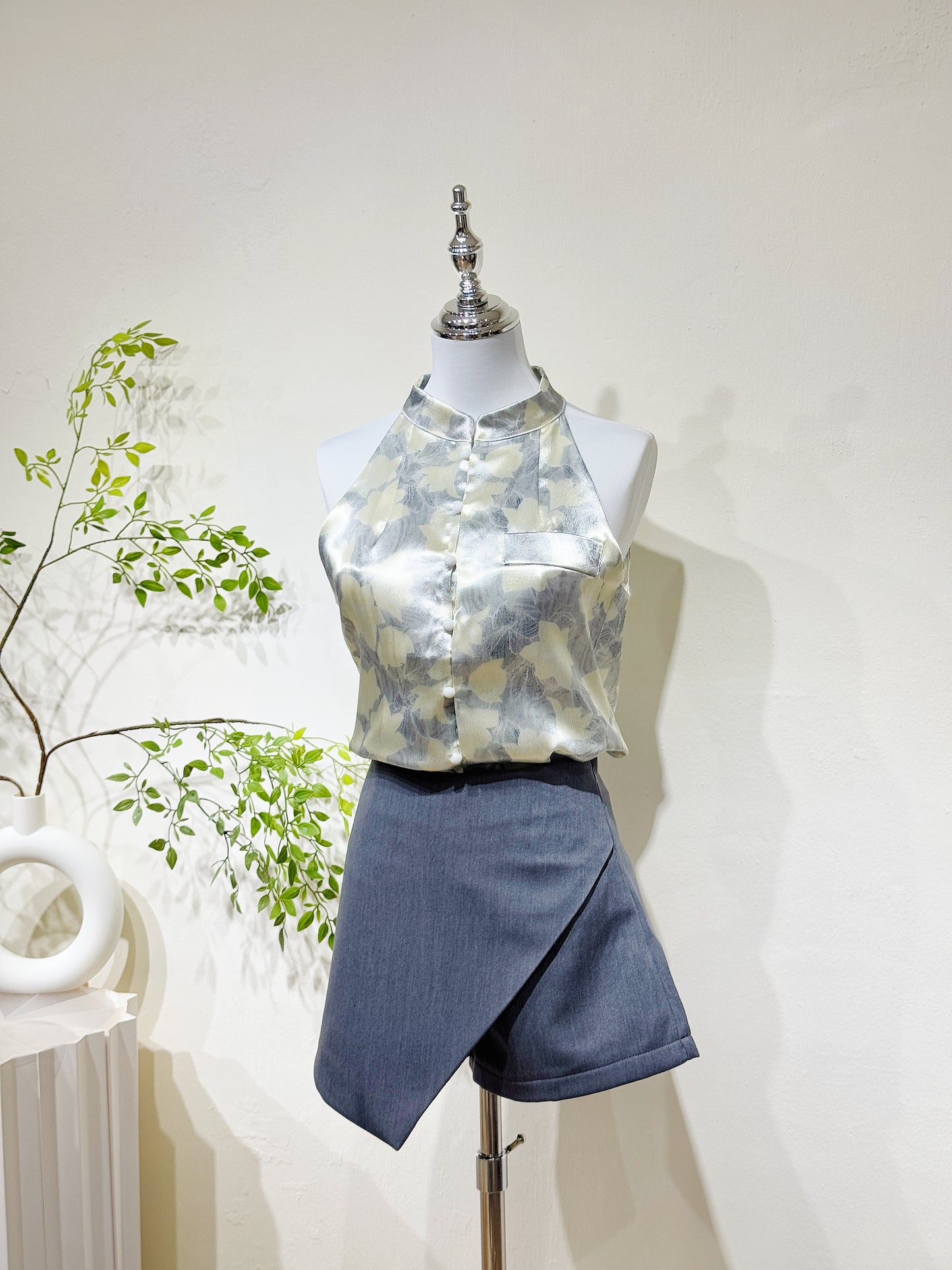 Silk & Printed Flora Halter Top