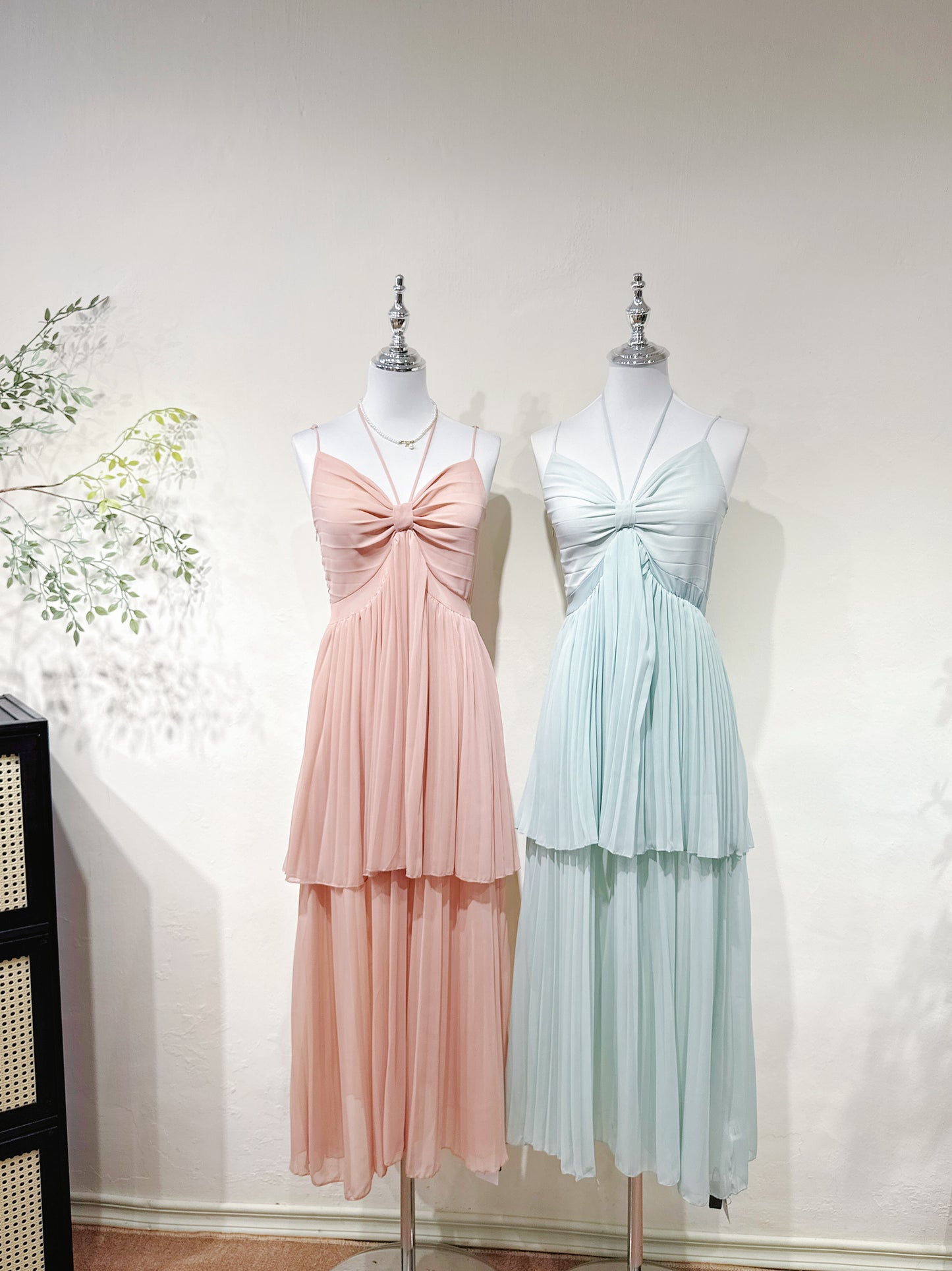Halter V-Neck Pleated Chiffon Dress