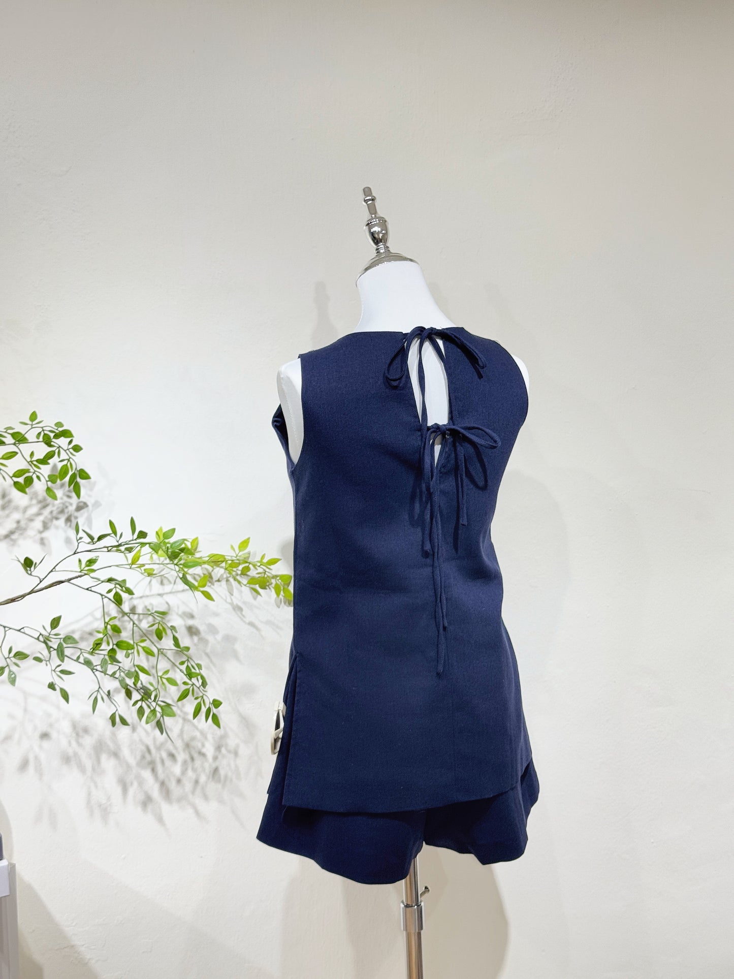 Premium Minimalist Sleeveless Casual Set