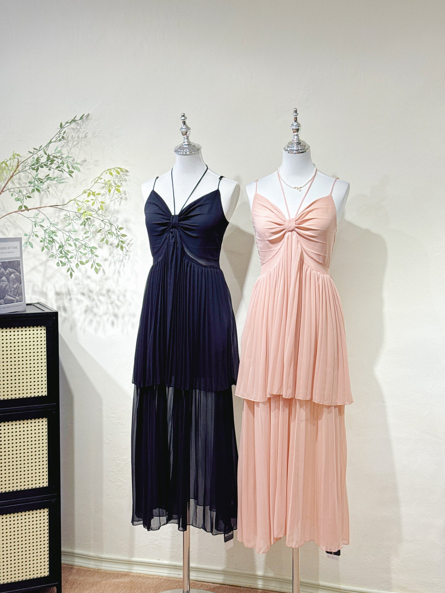 Halter V-Neck Pleated Chiffon Dress