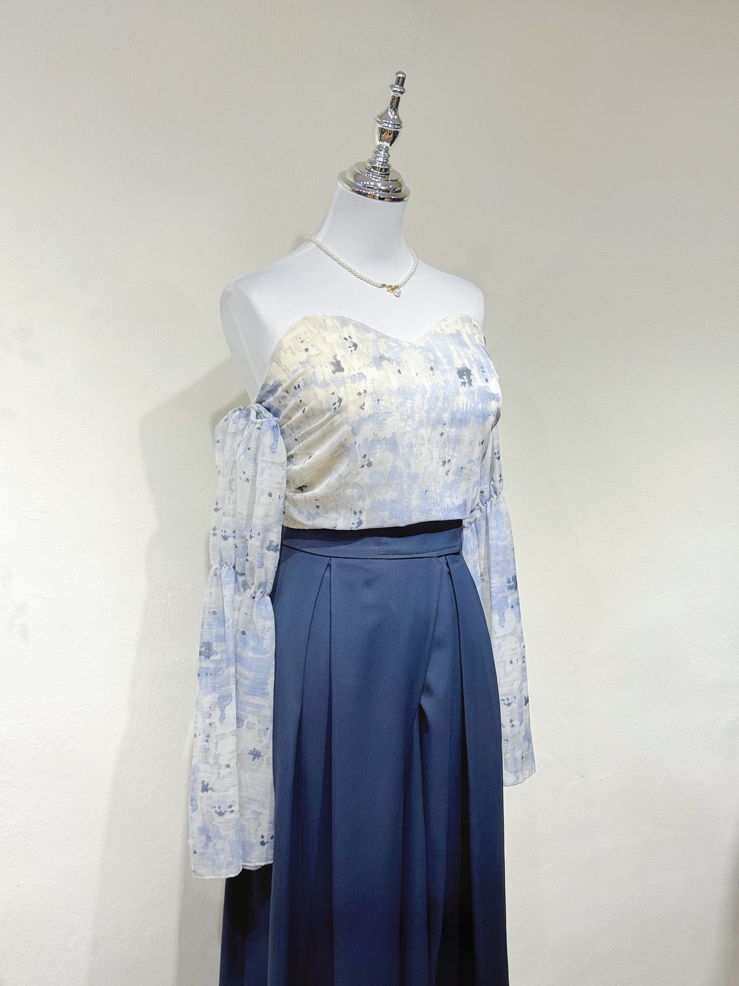Off-Shoulder Chiffon Flare Sleeve Crop Top