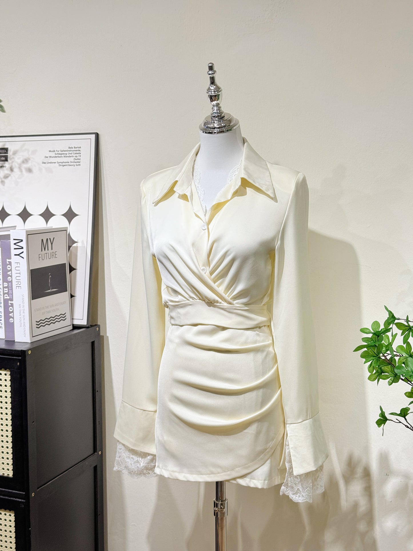 Silk With Lace Elegant Set