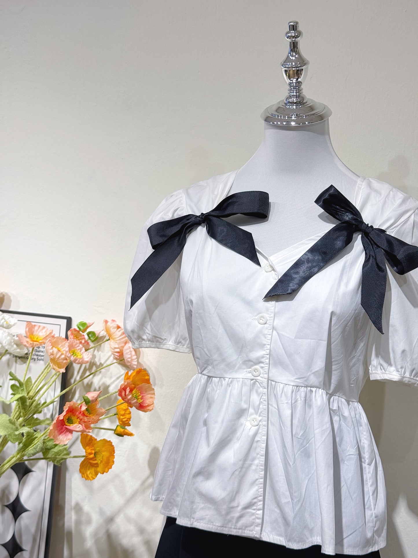 Bow-Tied Puff Sleeve Blouse