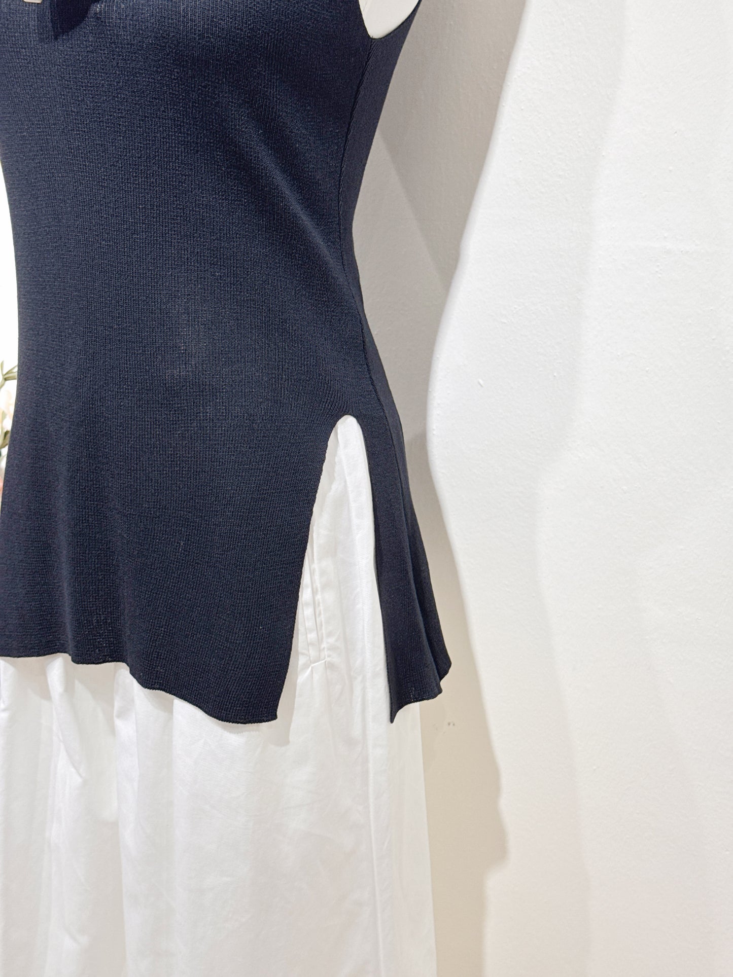 Black Halter Slim-Fit Knit Top