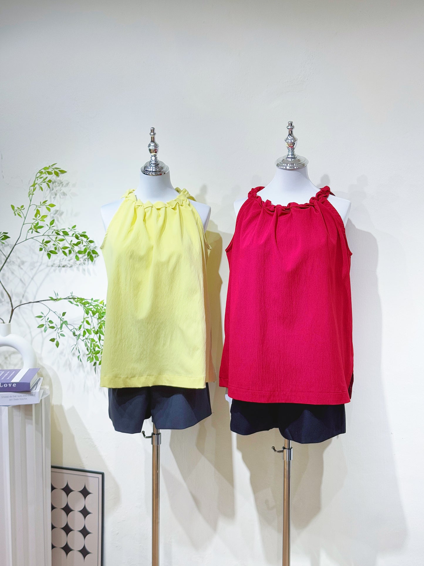 Sleeveless Braided Collar Top