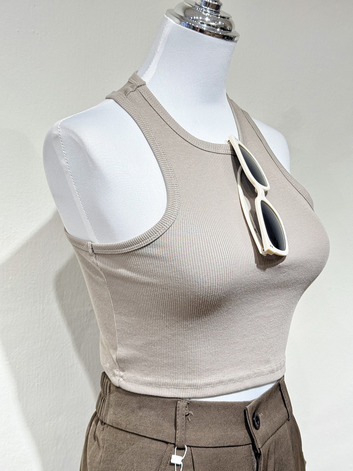Basic Rib Tank