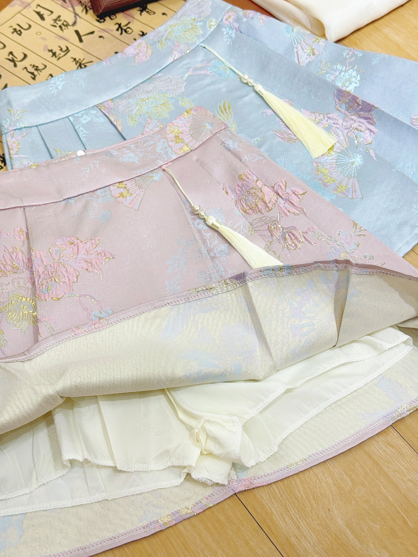Jacquard Satin Pleated Skort
