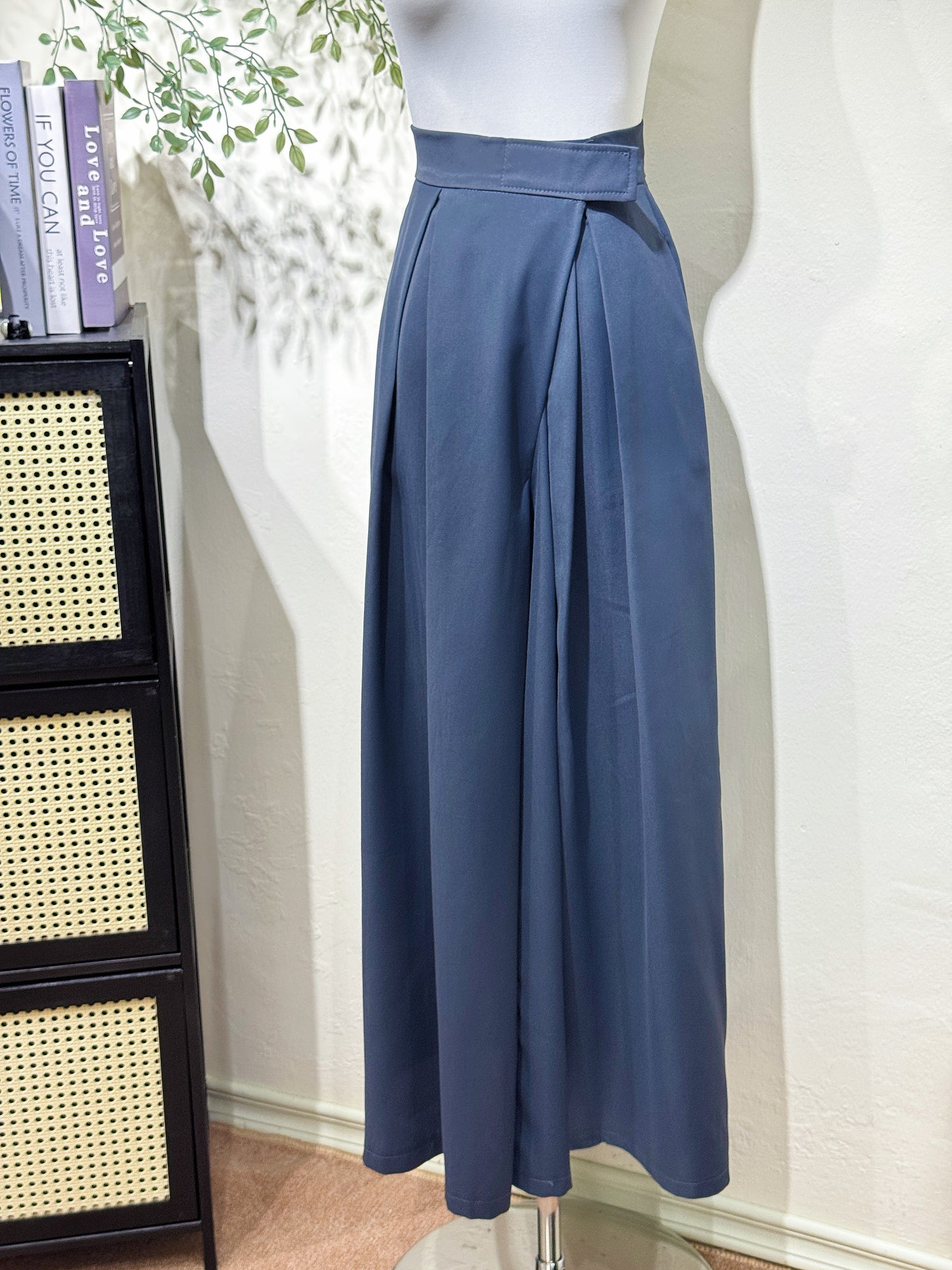 Adjustable Wide-Leg Pants