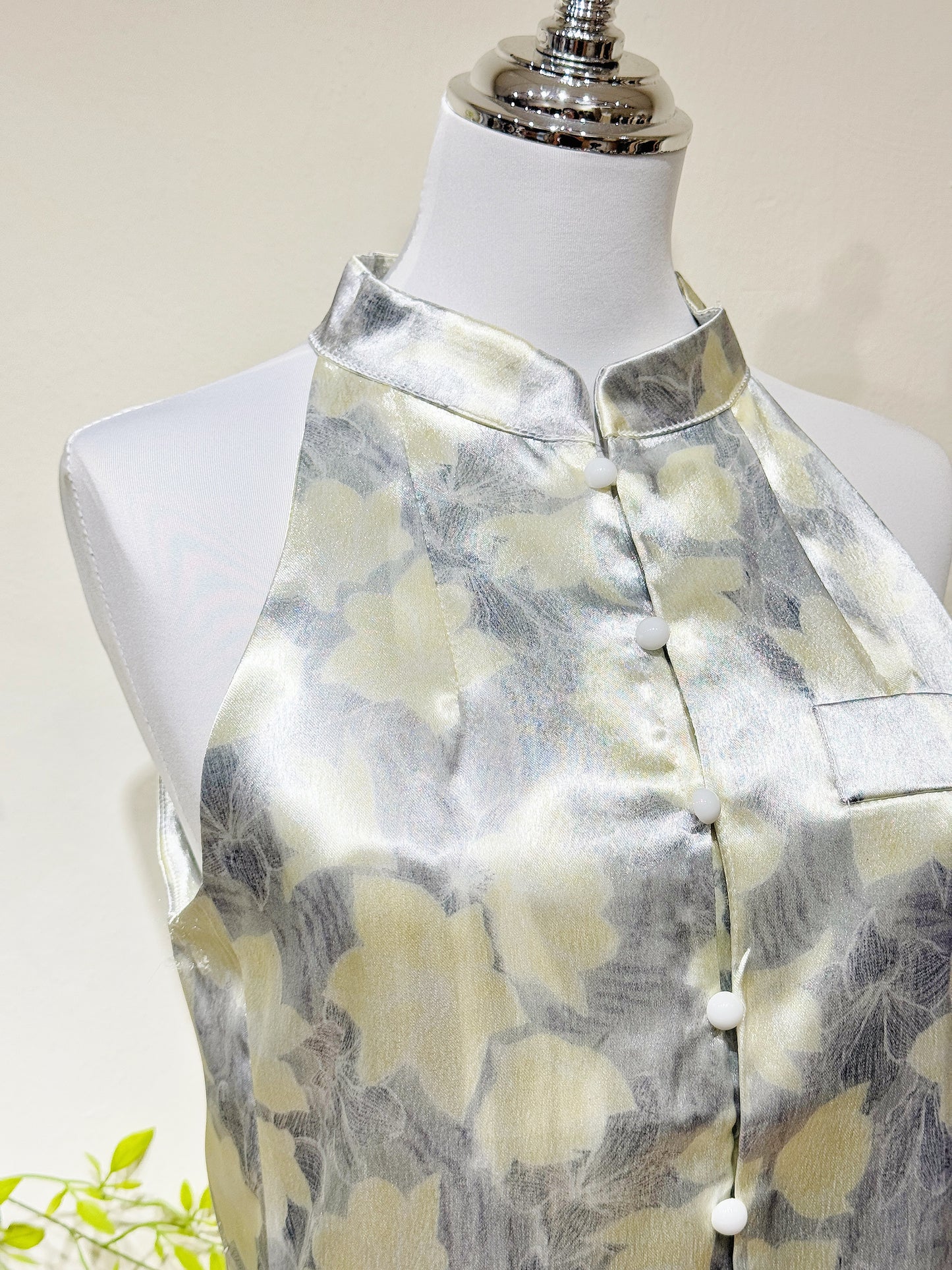 Silk & Printed Flora Halter Top