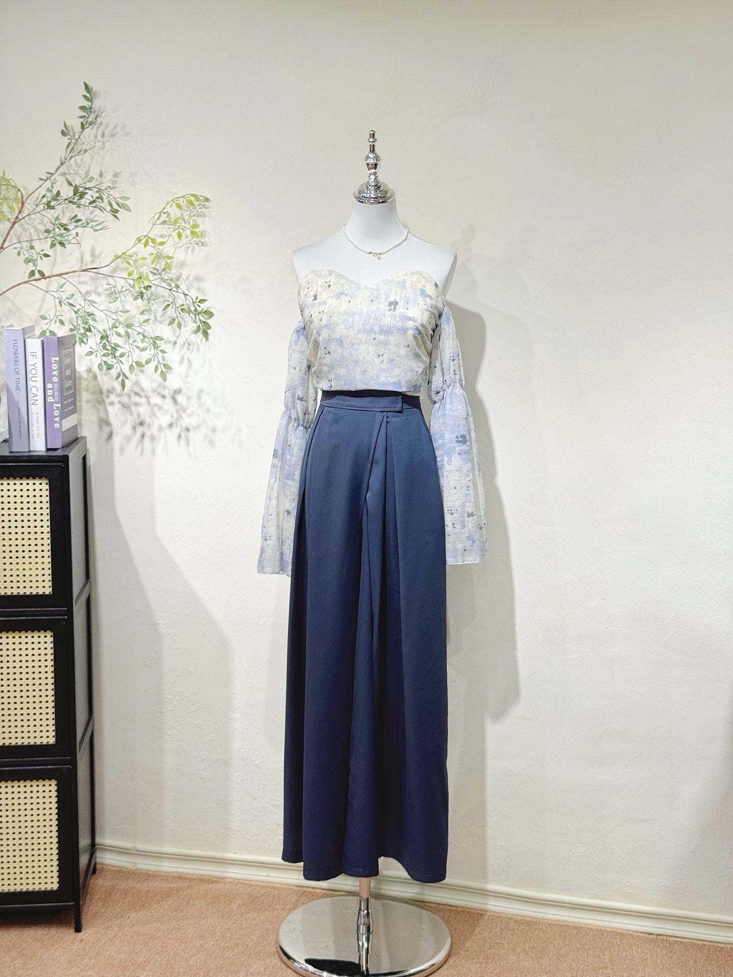 Off-Shoulder Chiffon Flare Sleeve Crop Top