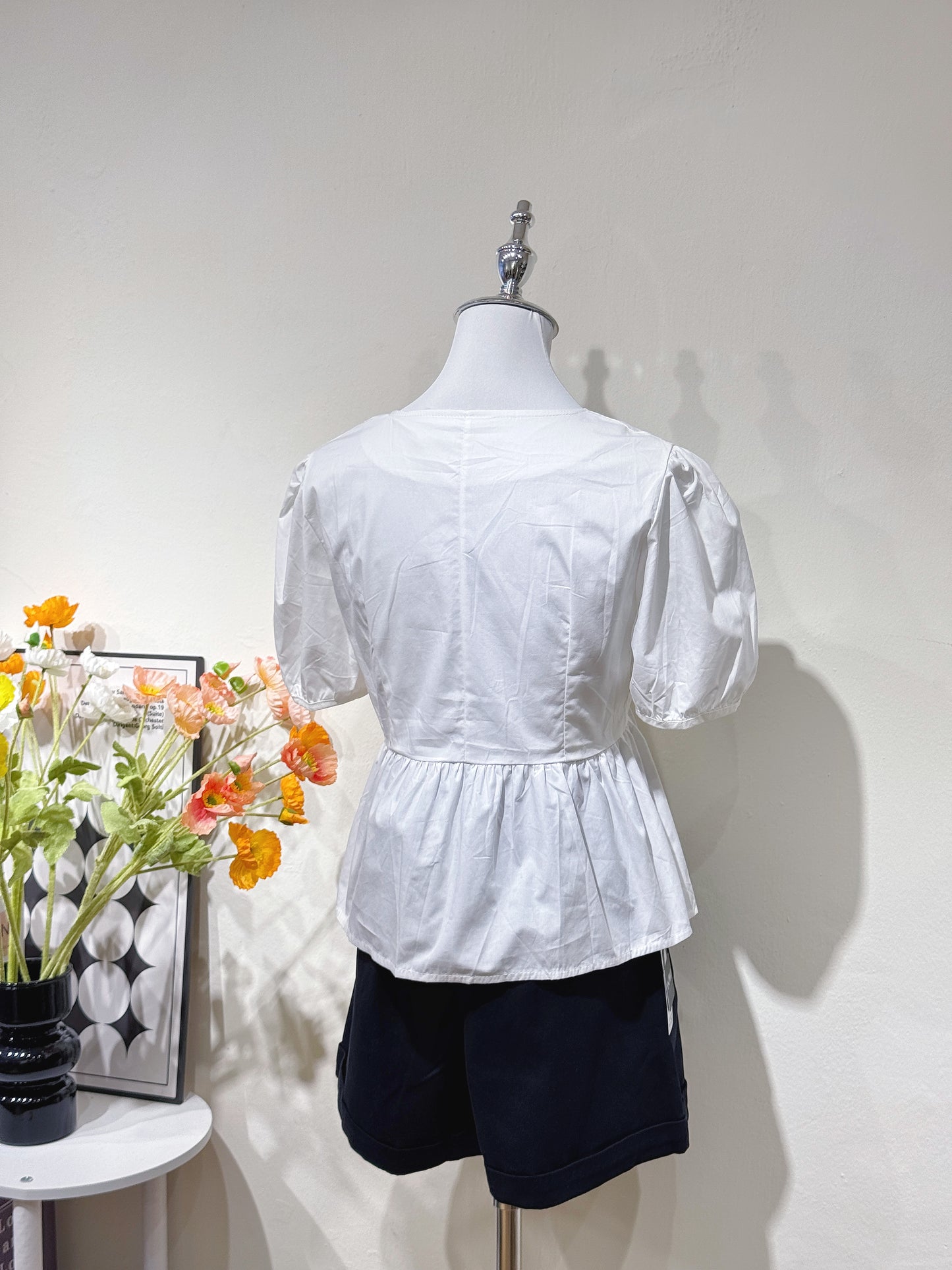 Bow-Tied Puff Sleeve Blouse