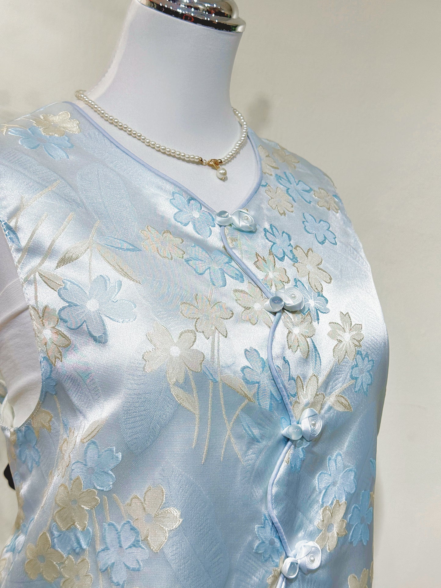 Floral Jacquard  Knot Sleeveless Vest