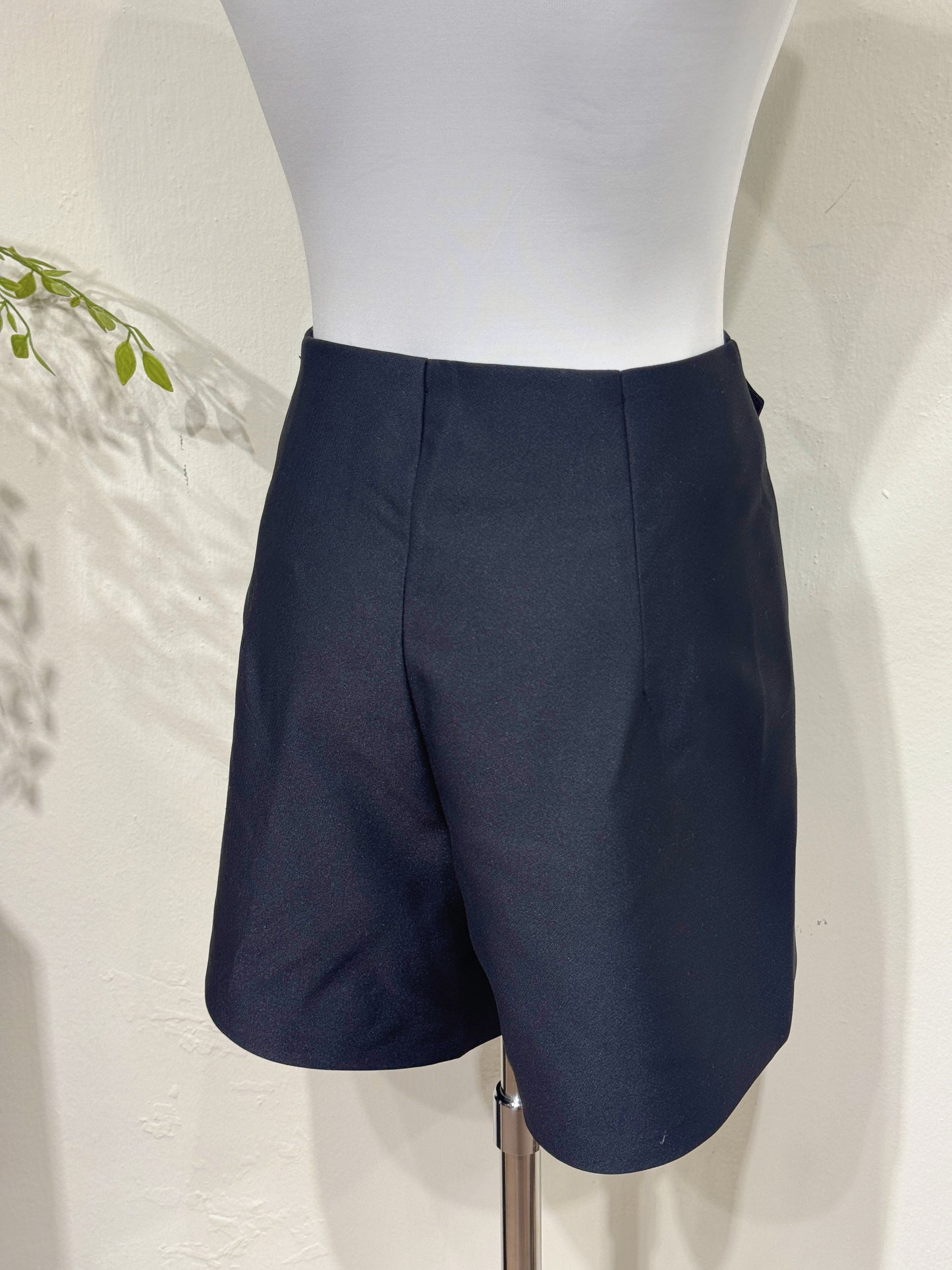 Side Button Tailored Shorts