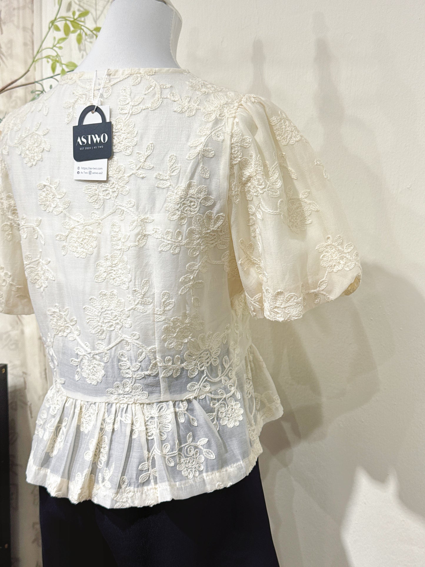 Floral Chiffon Lace Knot Top