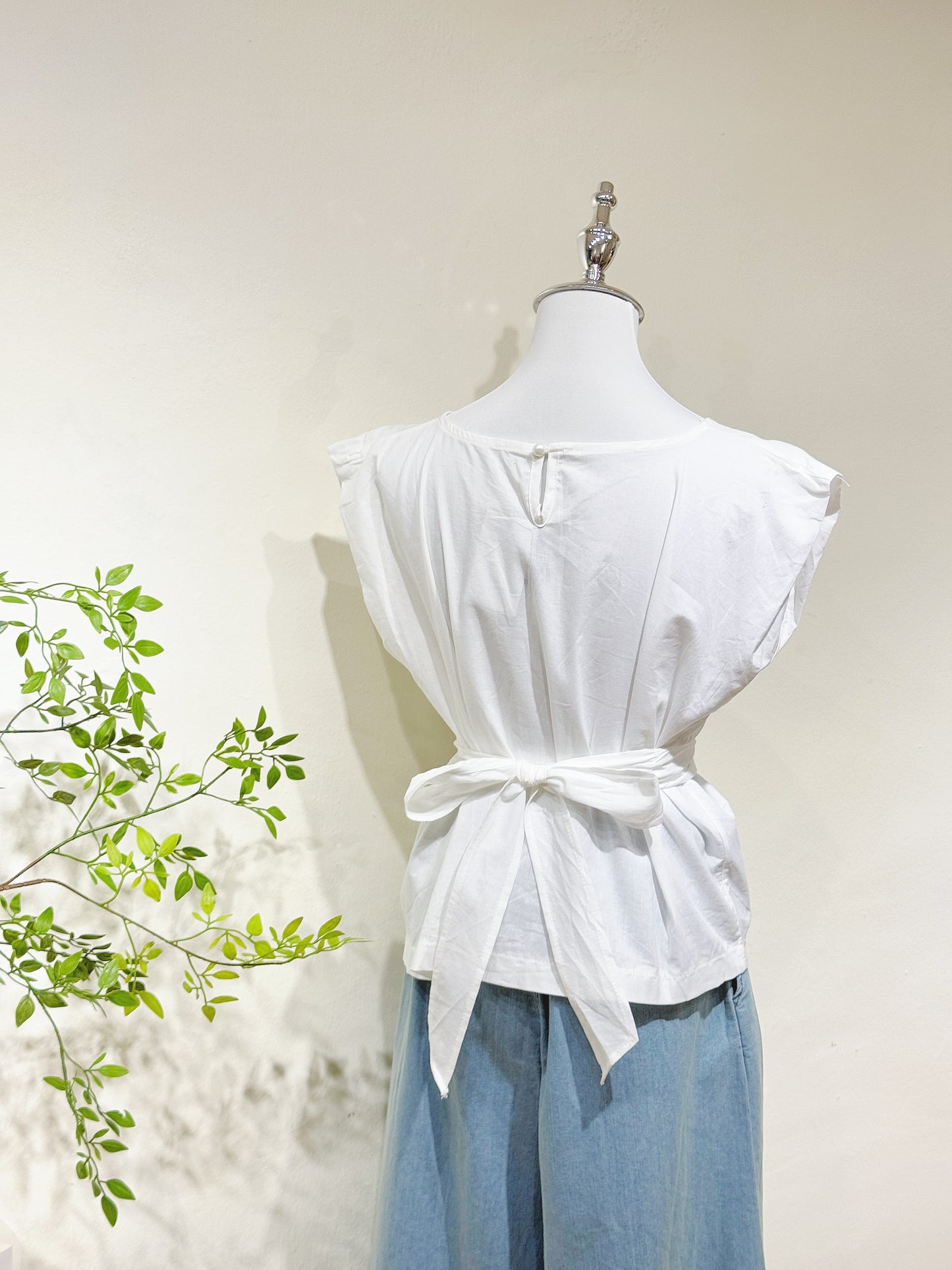 Cross-Tie Linen Top