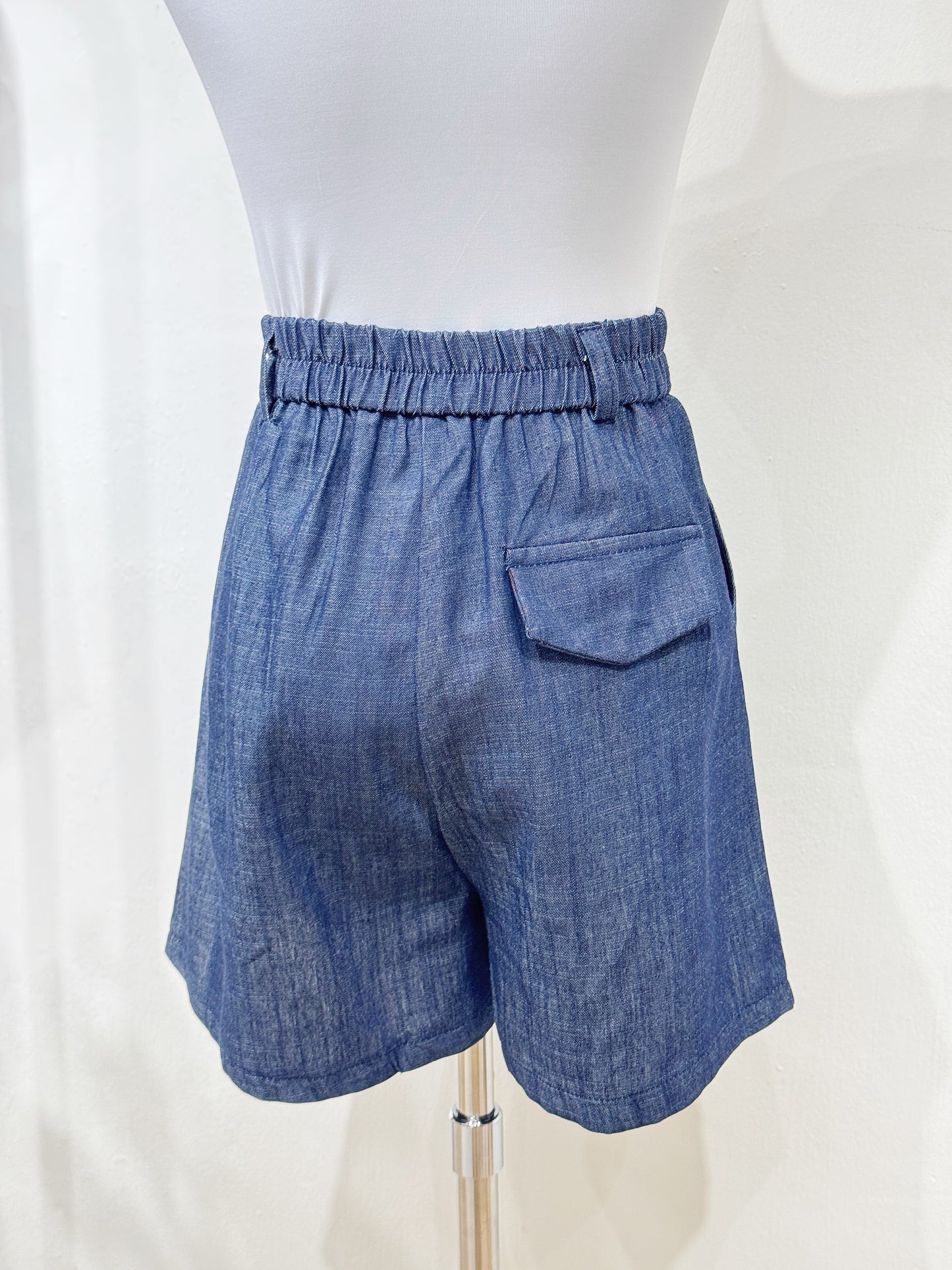 Minimalist Cotton-Linen Versatile Shorts