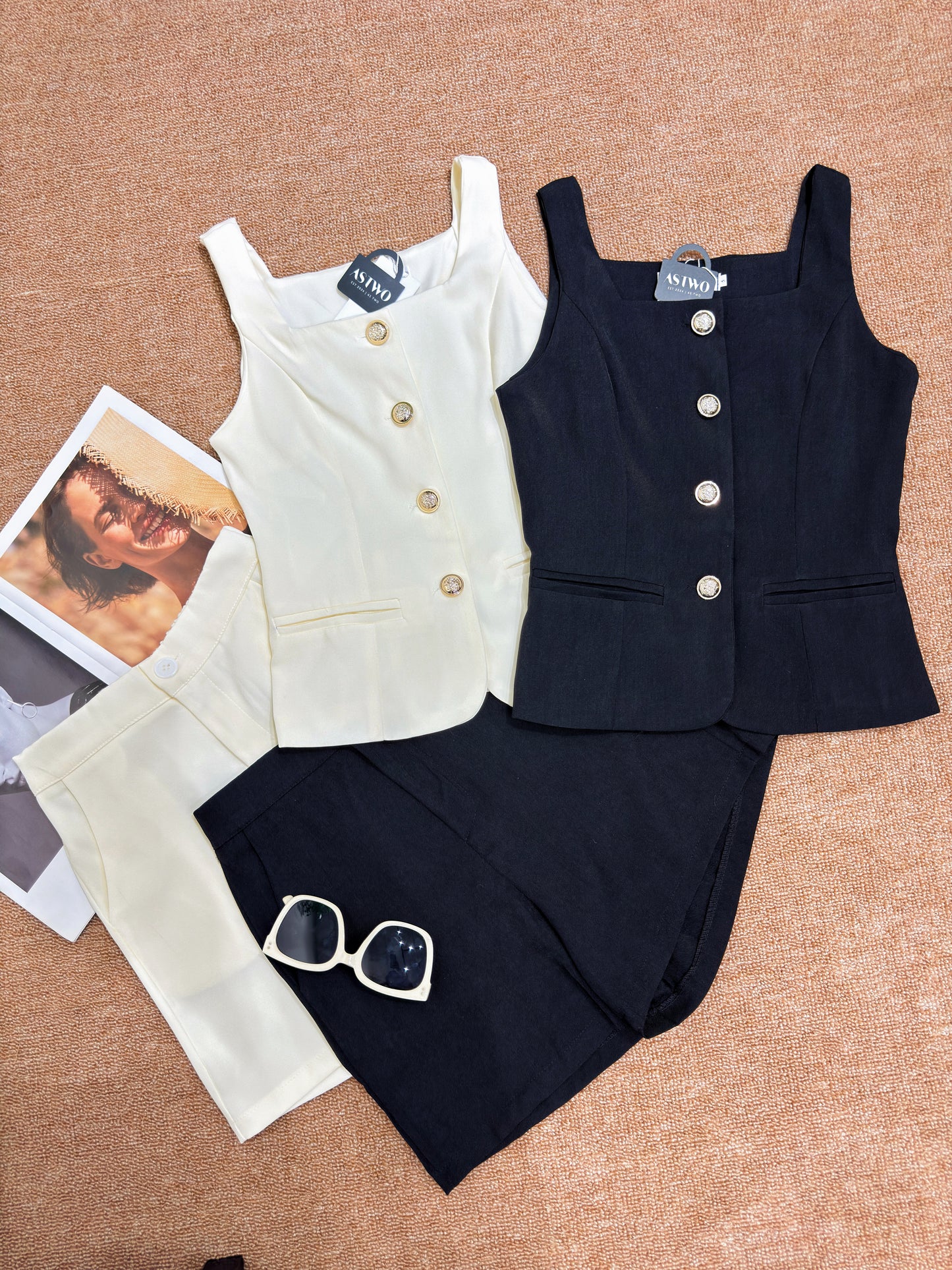 Chic Button Set