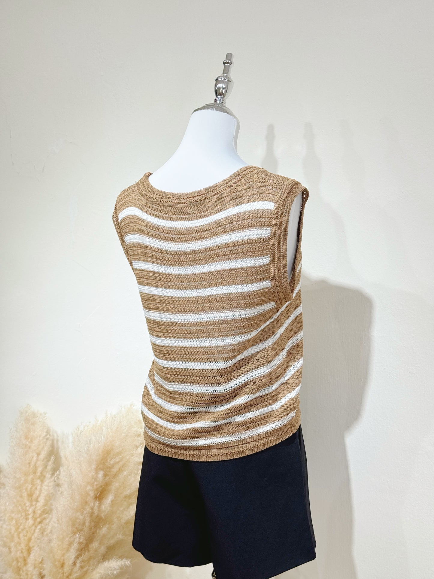 Sleeveless Brown Ribbed Knit Top