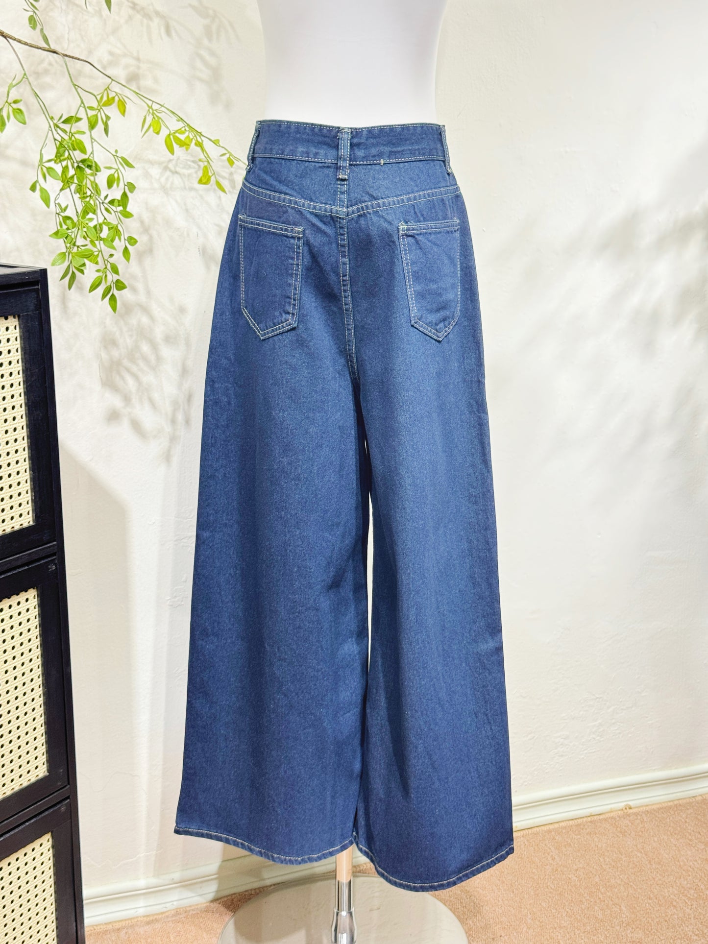 Classic Wide-Leg Denim Pants