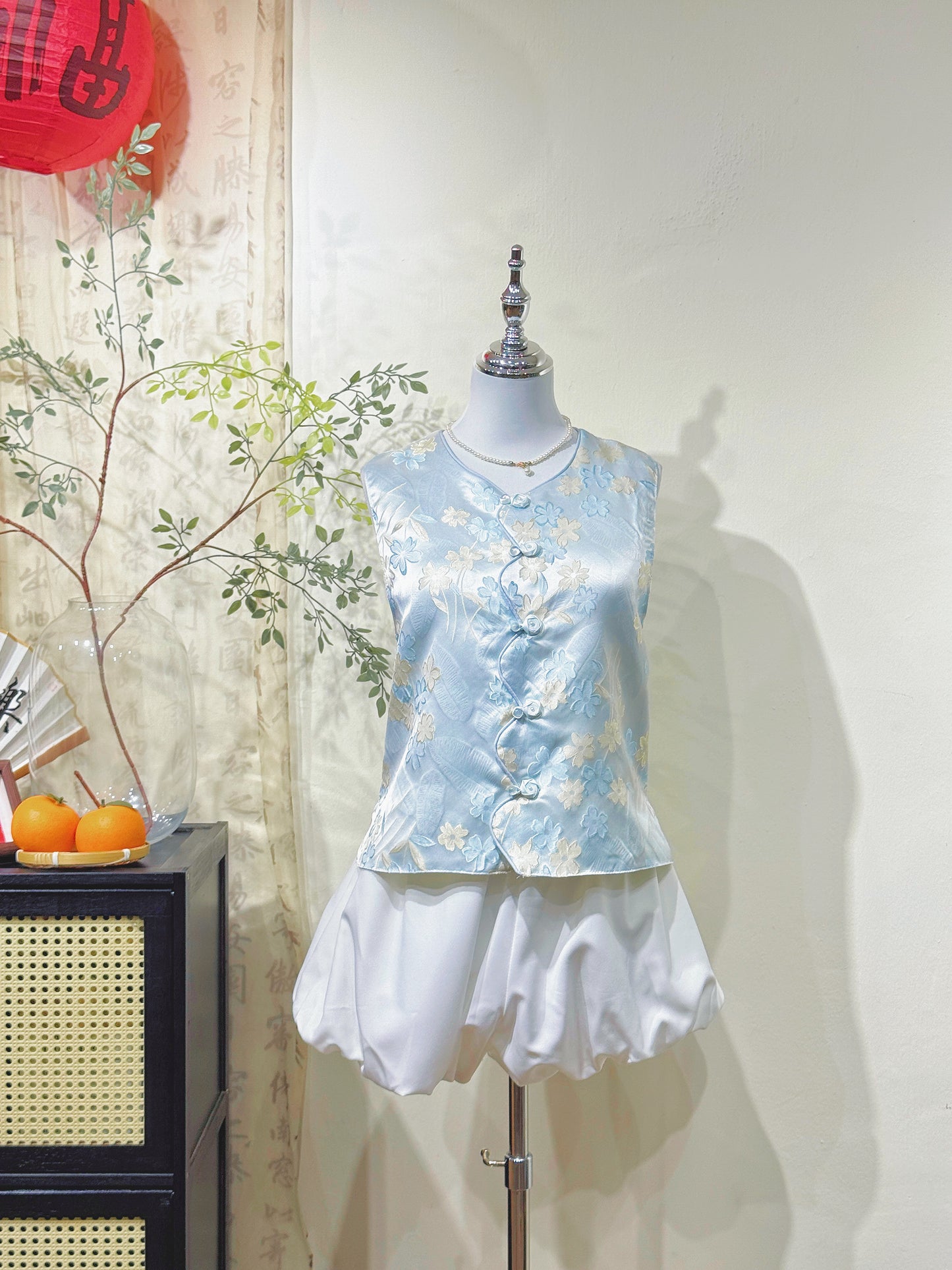 Floral Jacquard  Knot Sleeveless Vest