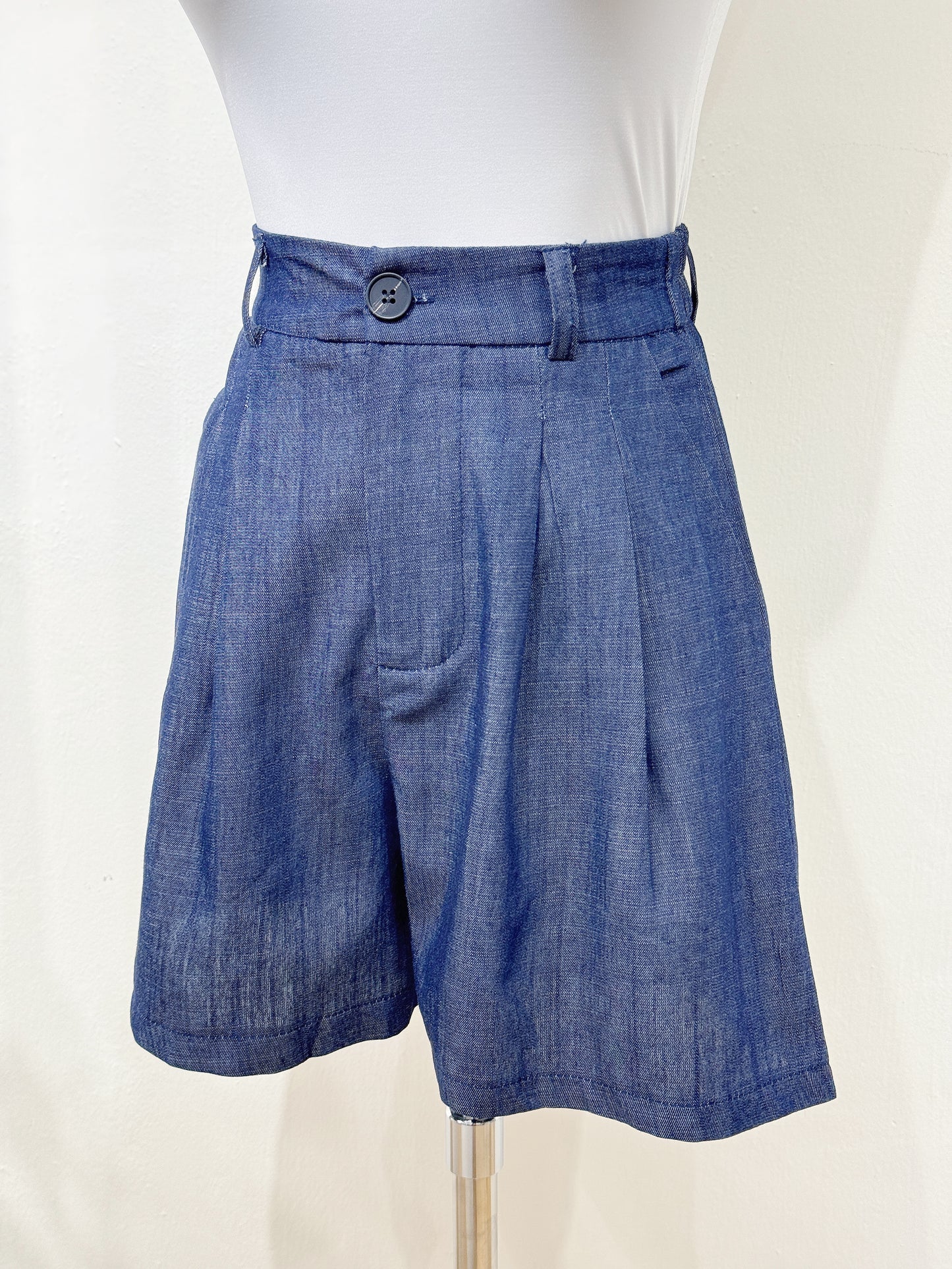 Minimalist Cotton-Linen Versatile Shorts