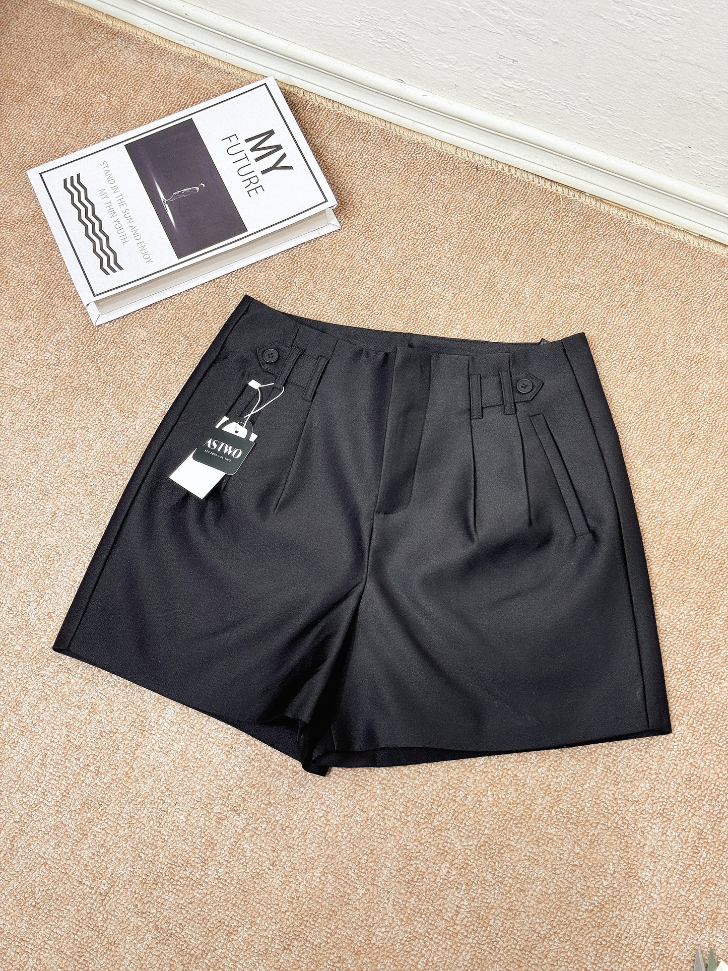 Side Button Tailored Shorts