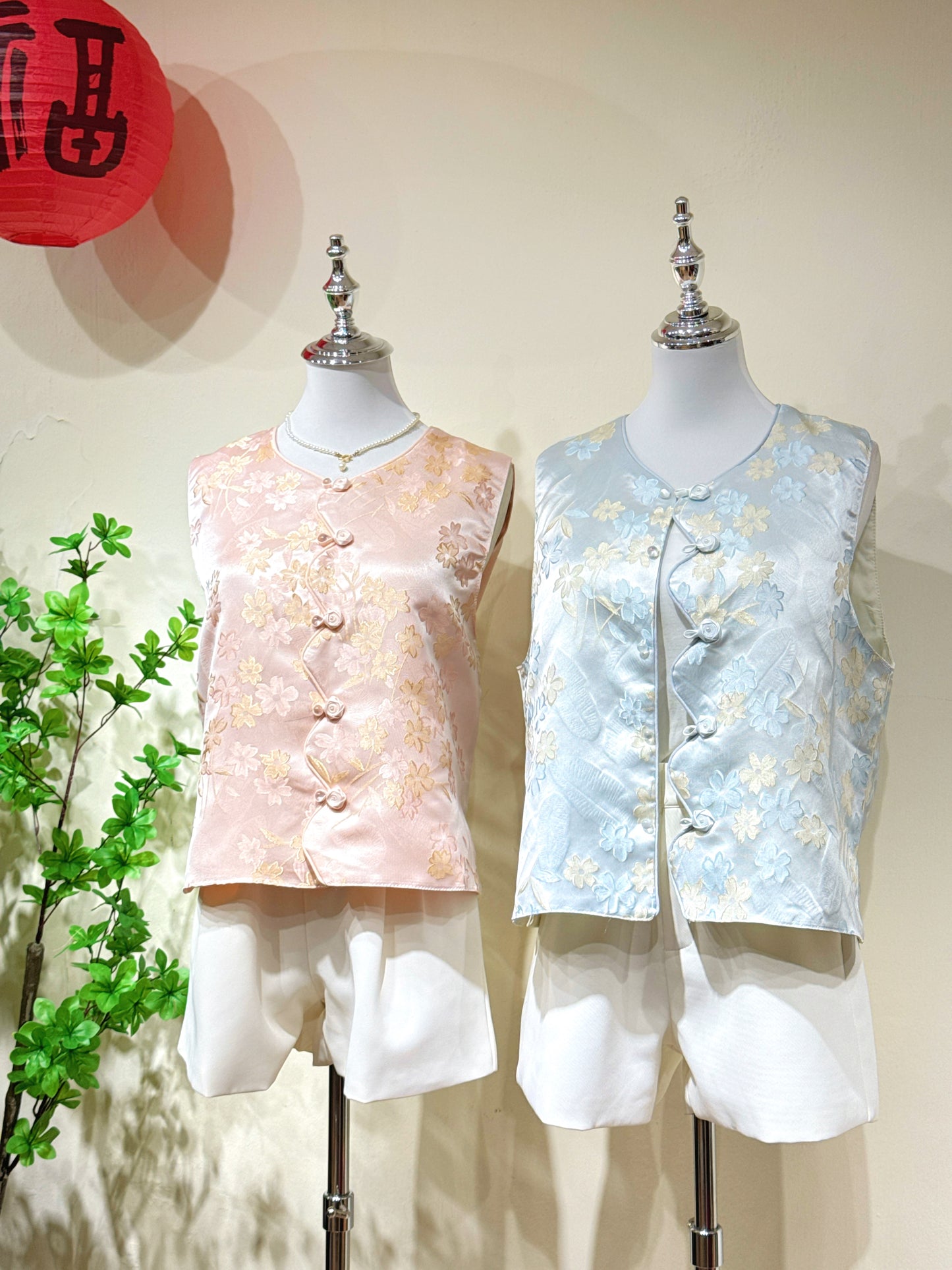 Floral Jacquard  Knot Sleeveless Vest