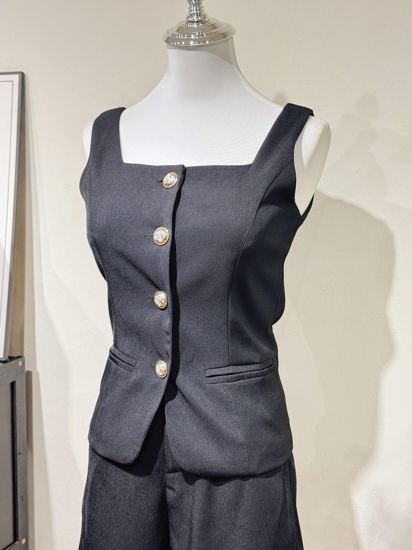 Chic Button Set
