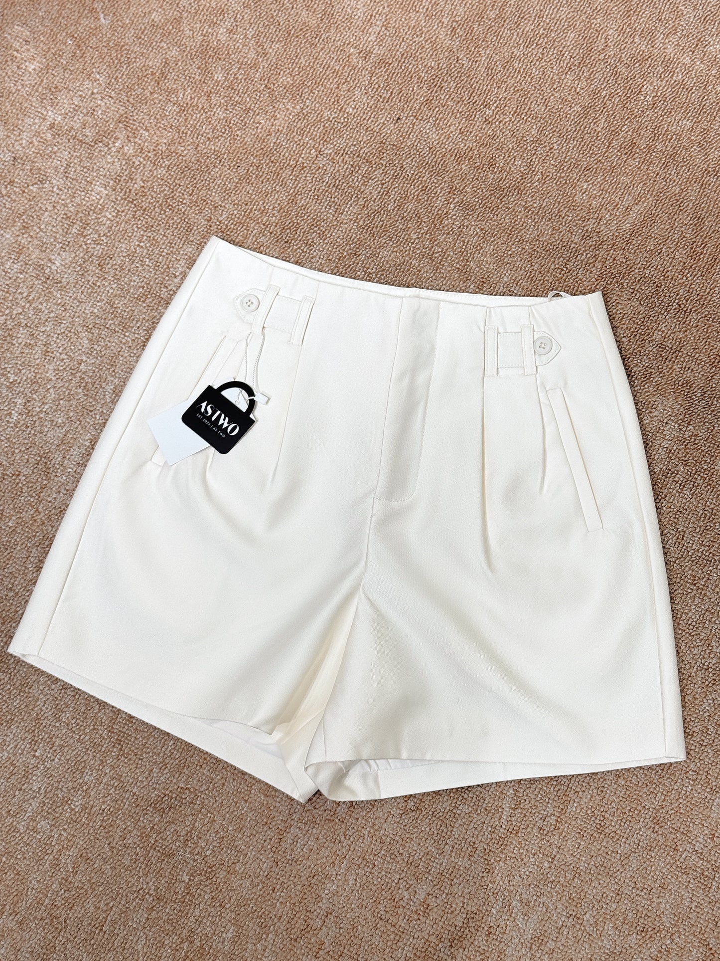 Side Button Tailored Shorts