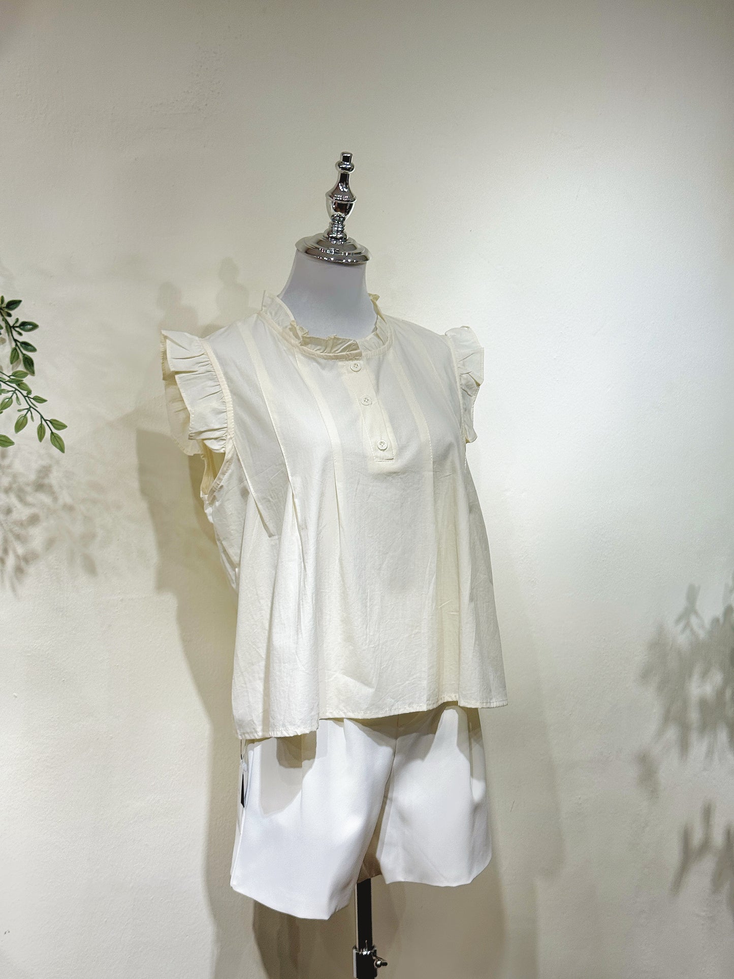 Linen Cotton Ruffle Sleeve Top
