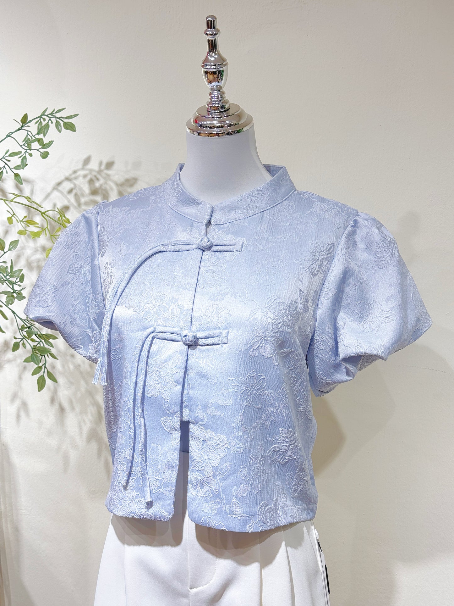 Jacquard Mandarin Puff Sleeve Tie Blouse