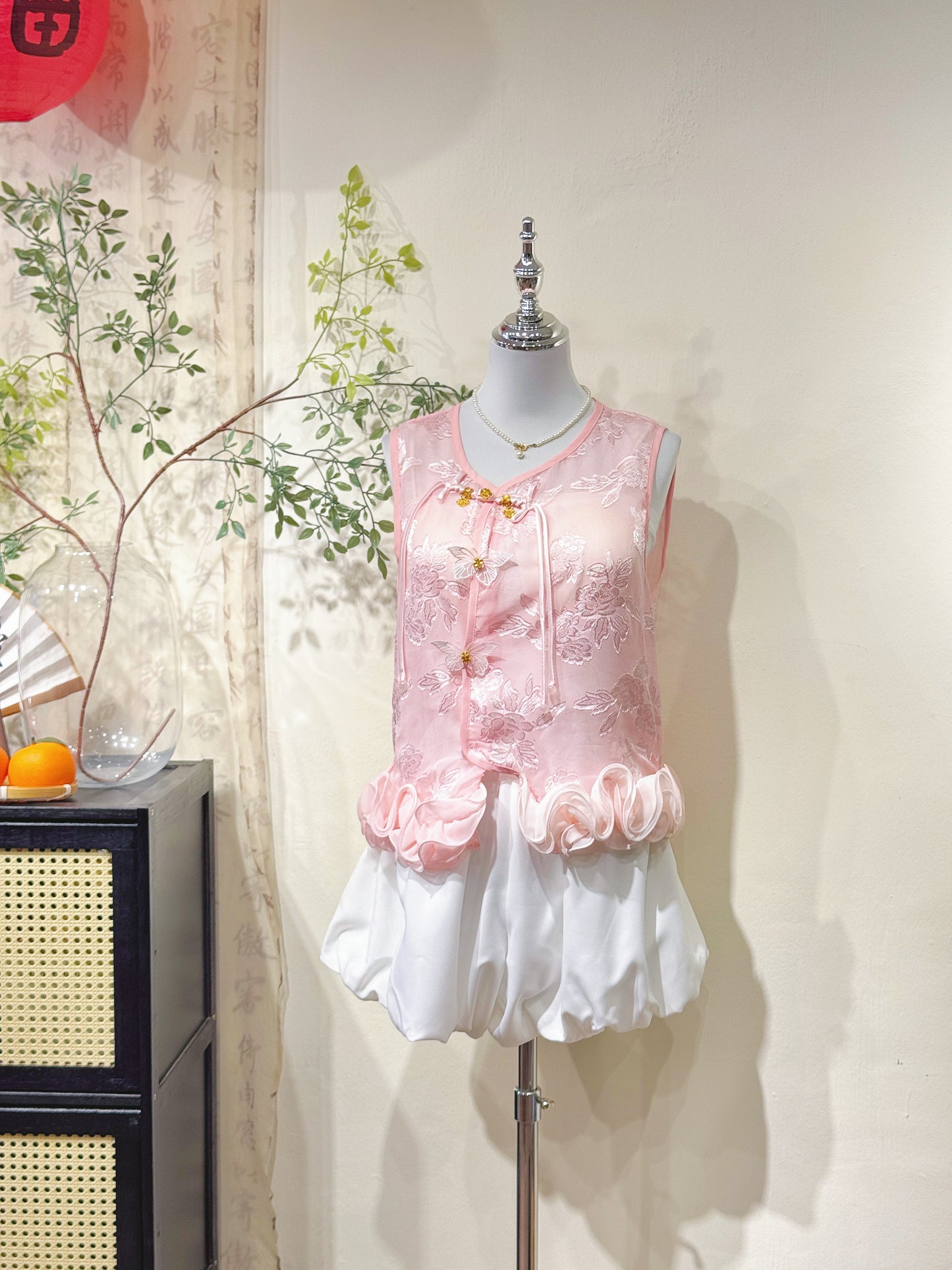 Pink Floral Knot Lace Vest