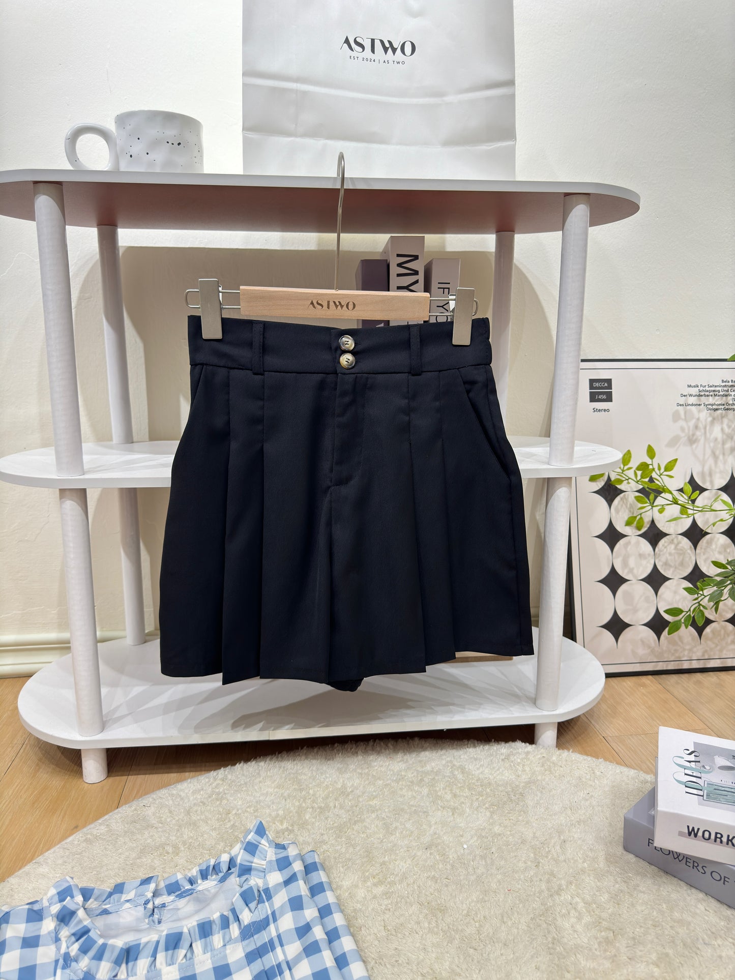 Tailored Pleat Shorts