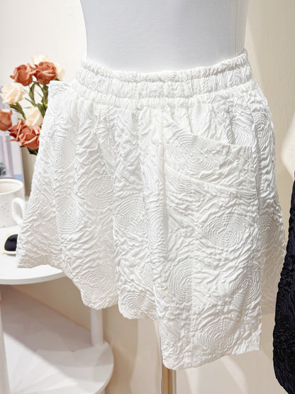 Pleated Texture Elastic Waist Wide-Leg Shorts