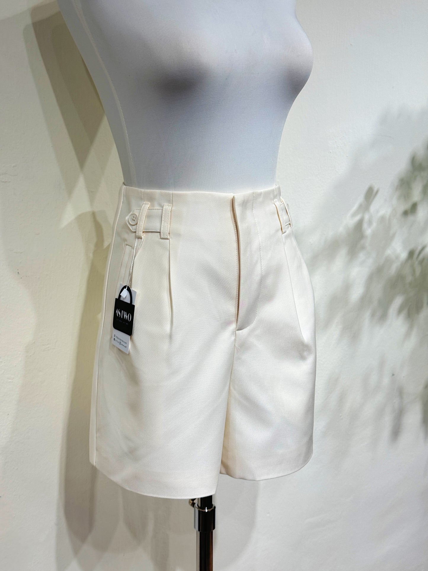 Side Button Tailored Shorts