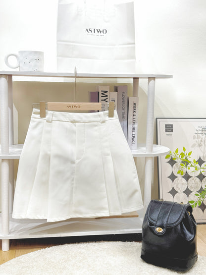 All White Elegant Pleat Skirt