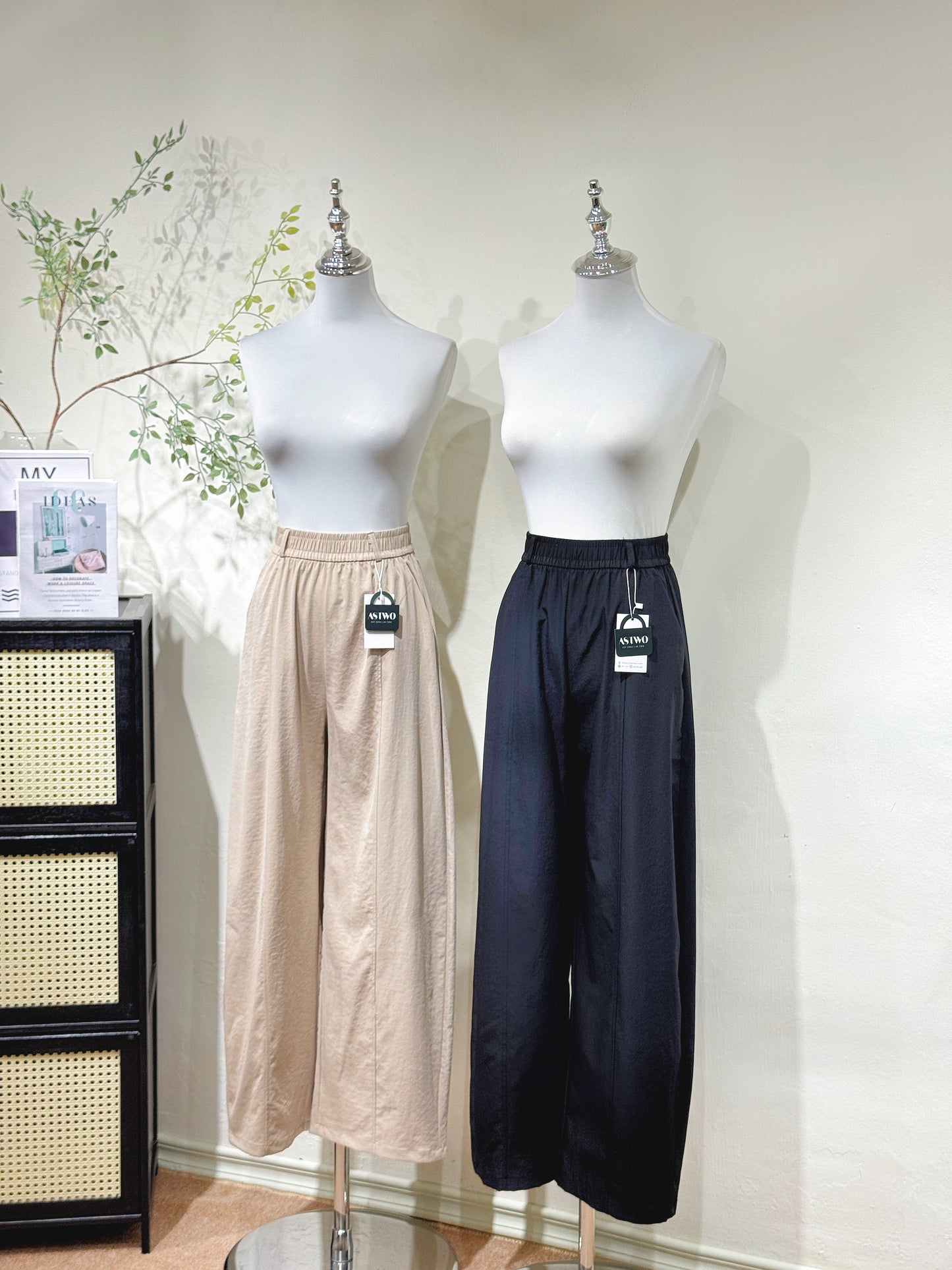 Elastic Waist Straight-Leg Pants