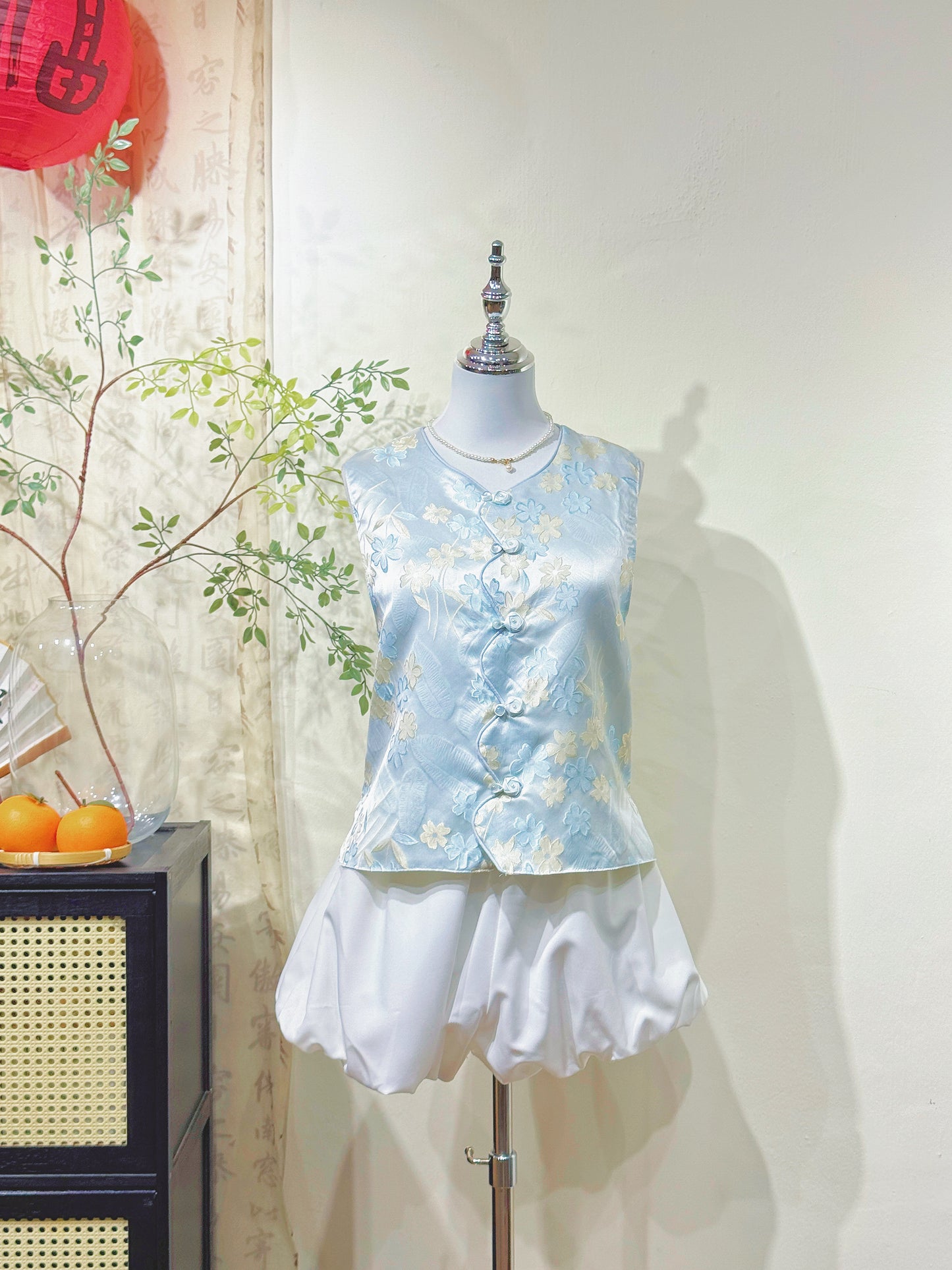 Floral Jacquard  Knot Sleeveless Vest