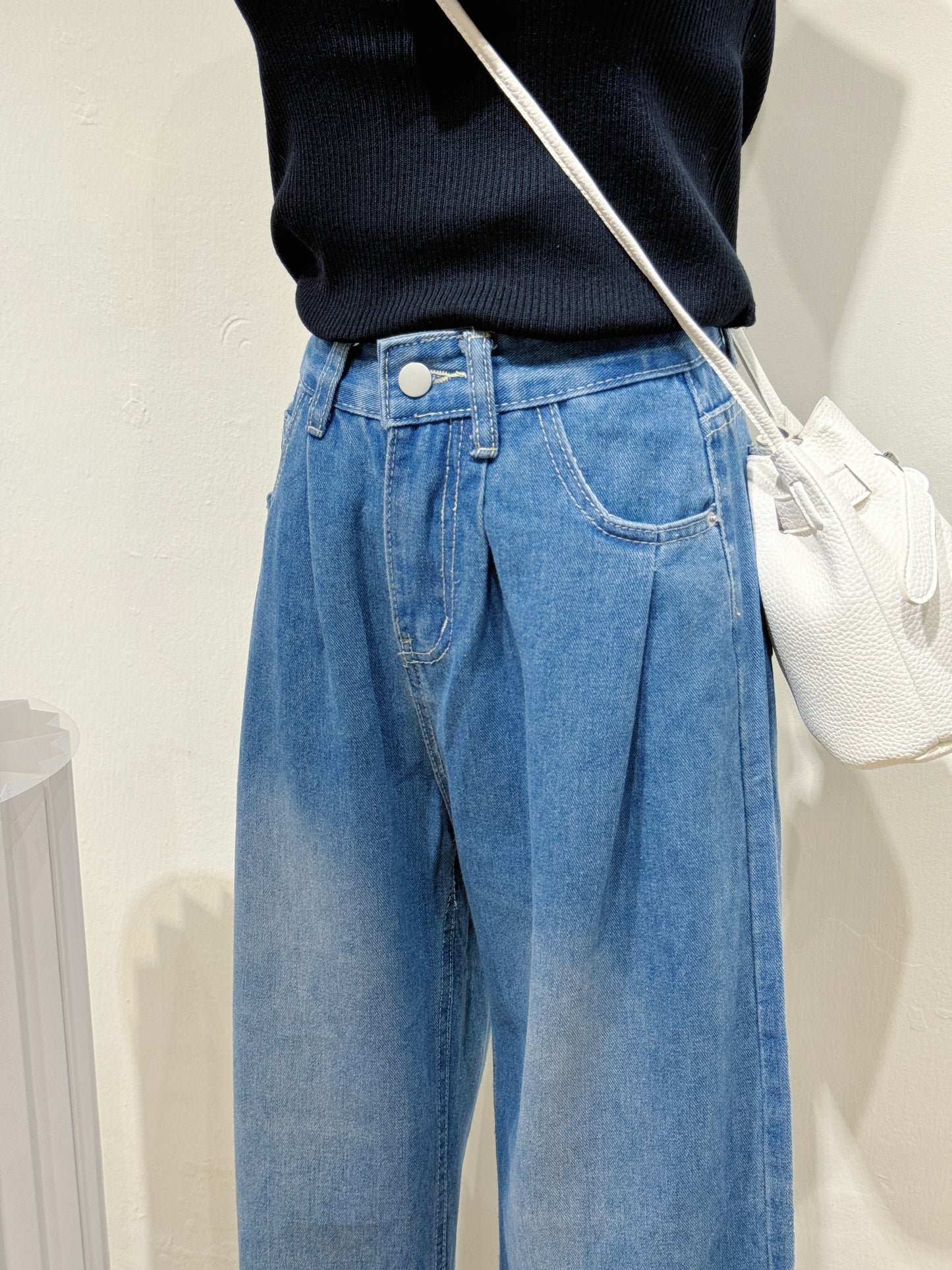 Vintage High-Waisted Wide-Leg Jeans