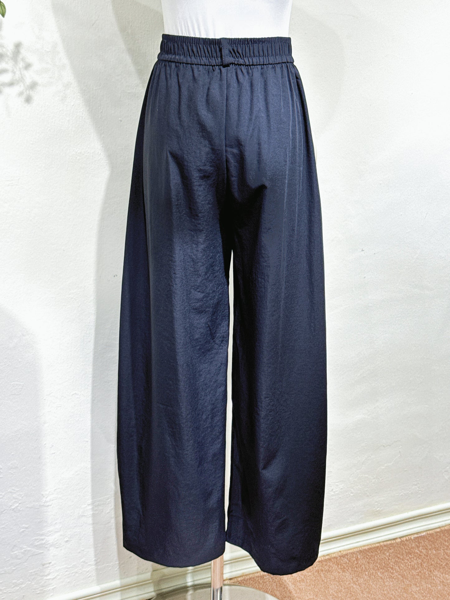 Elastic Waist Straight-Leg Pants
