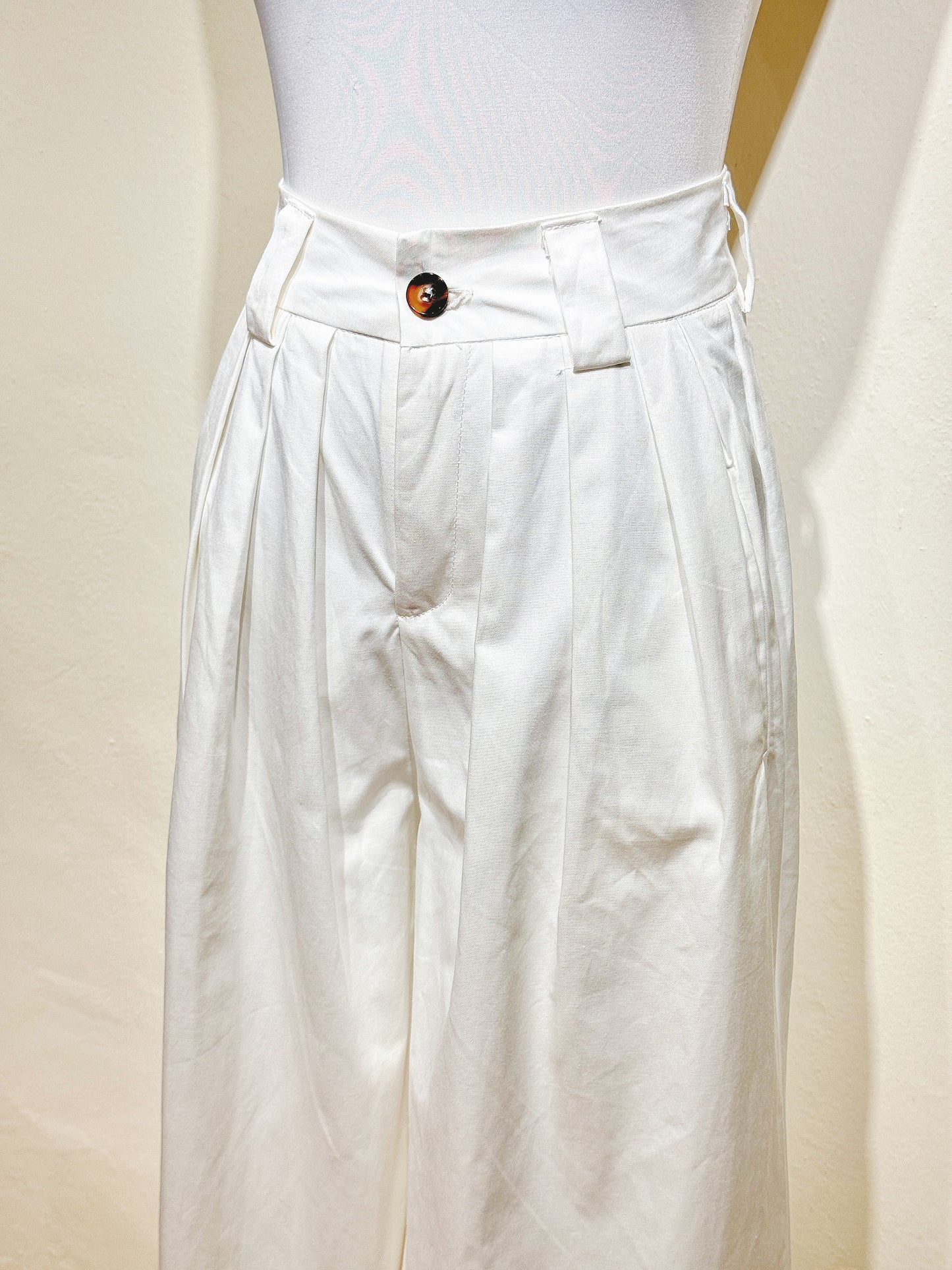 Versatile White Cropped Wide-Leg Pants